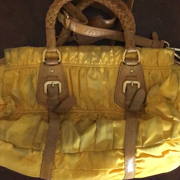 Prada bag - Picture 2 of 7